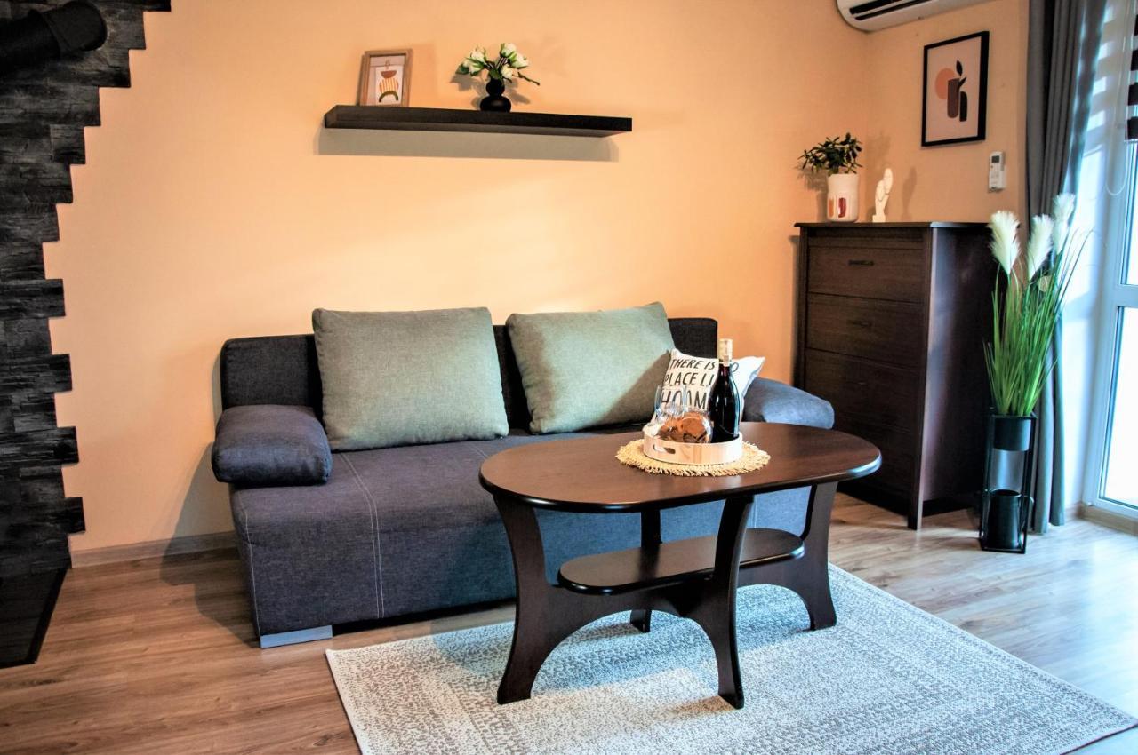 Apartament "Klimatycznie" - Przytulny, 4-Osobowy, Jelenia Gora, Cieplice Exterior photo